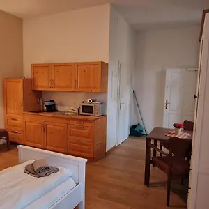 https://augarten-apartments.vienna-besthotels.com