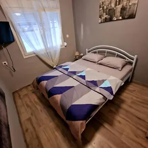 Apartment Closer 